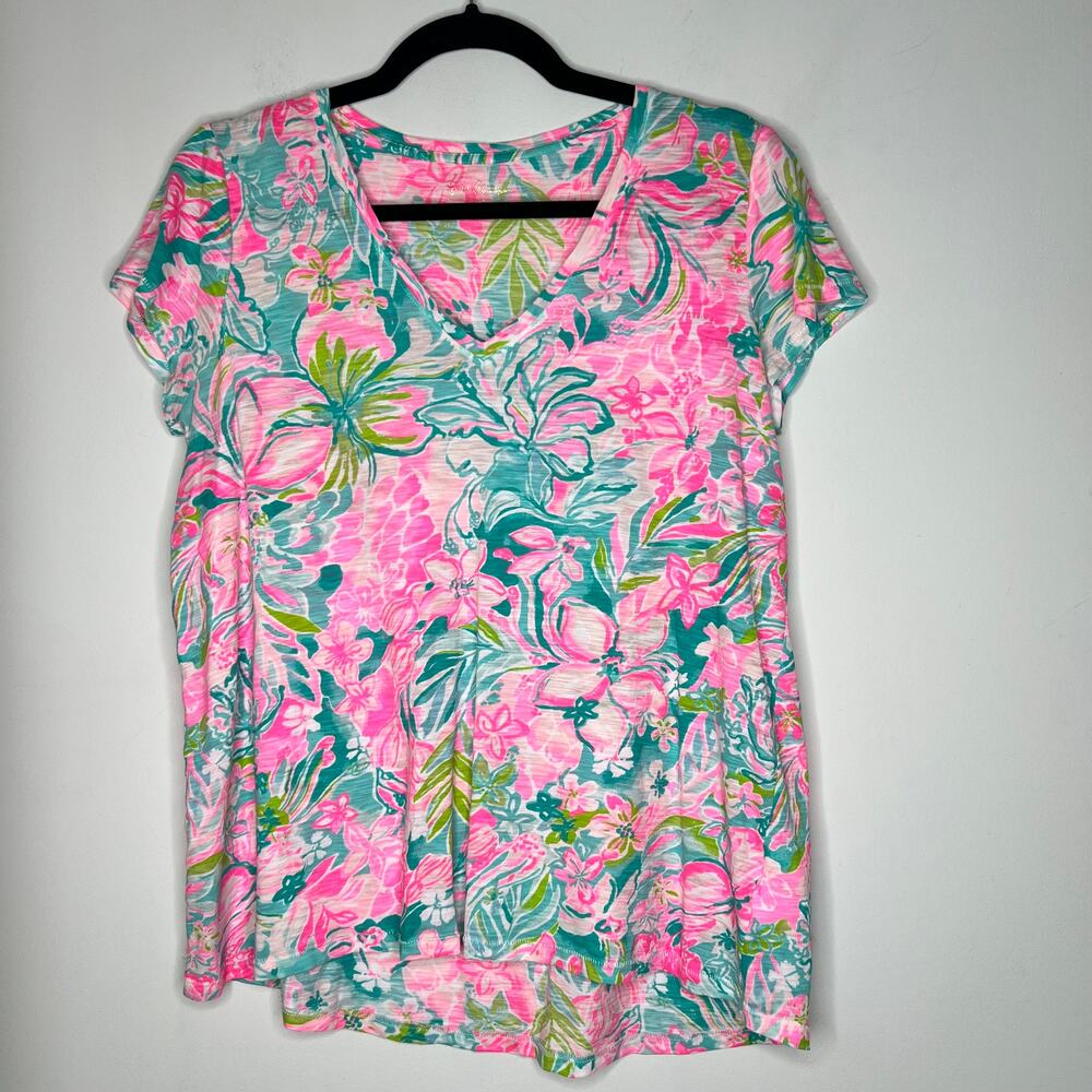Lilly Pulitzer Floral T-Shirt Size Medium - Picture 2 of 6